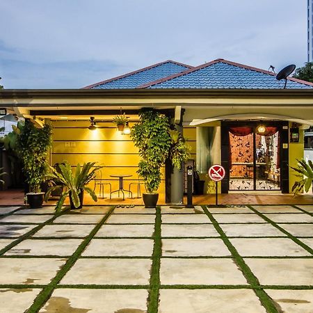 Surprised Homestay Баттерворт Екстер'єр фото